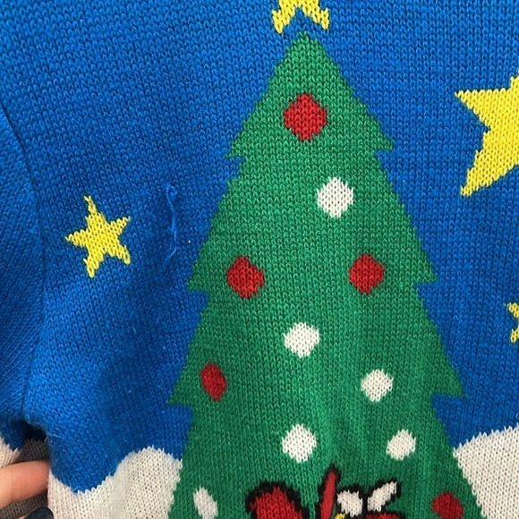 🚩 Christmas sweater size medium - Picture 5 of 9